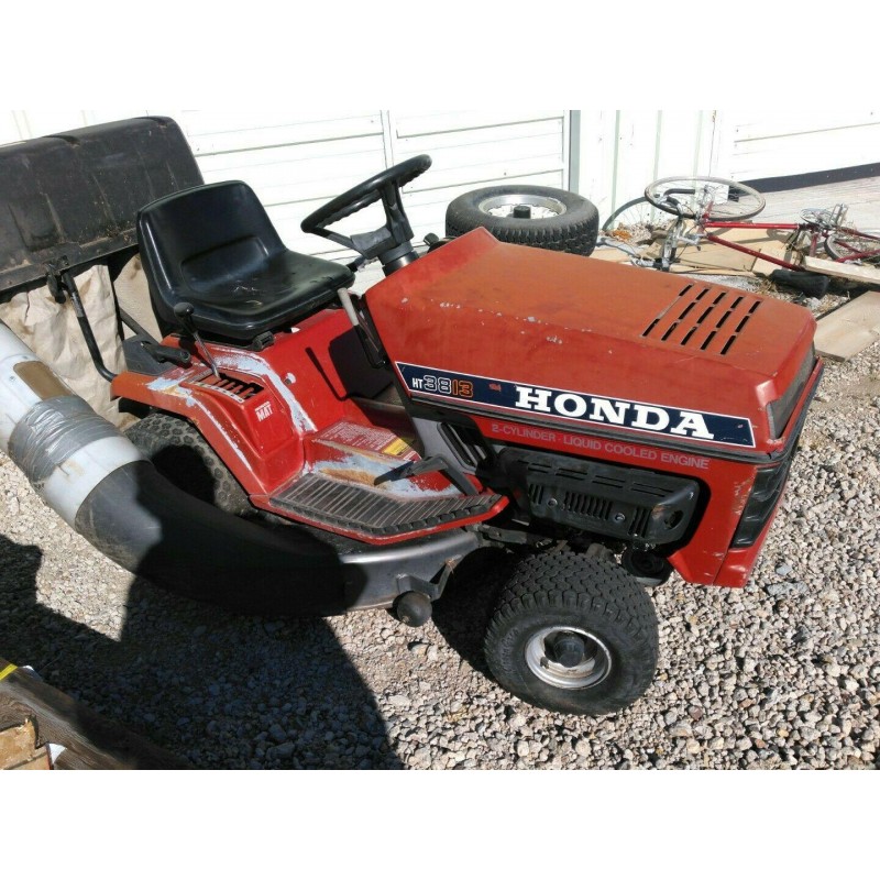 HONDA HT 3813 Lawn Tractor  complete with bagger
